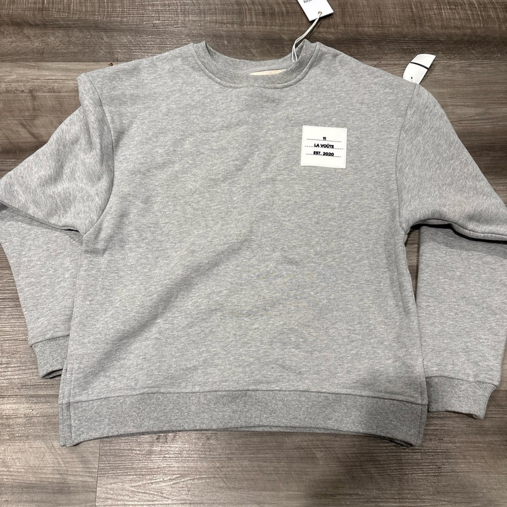 La Voûte Lounge Gray Crewneck Sweatshirt • Fleece Lined • Minimalist Logo Pat